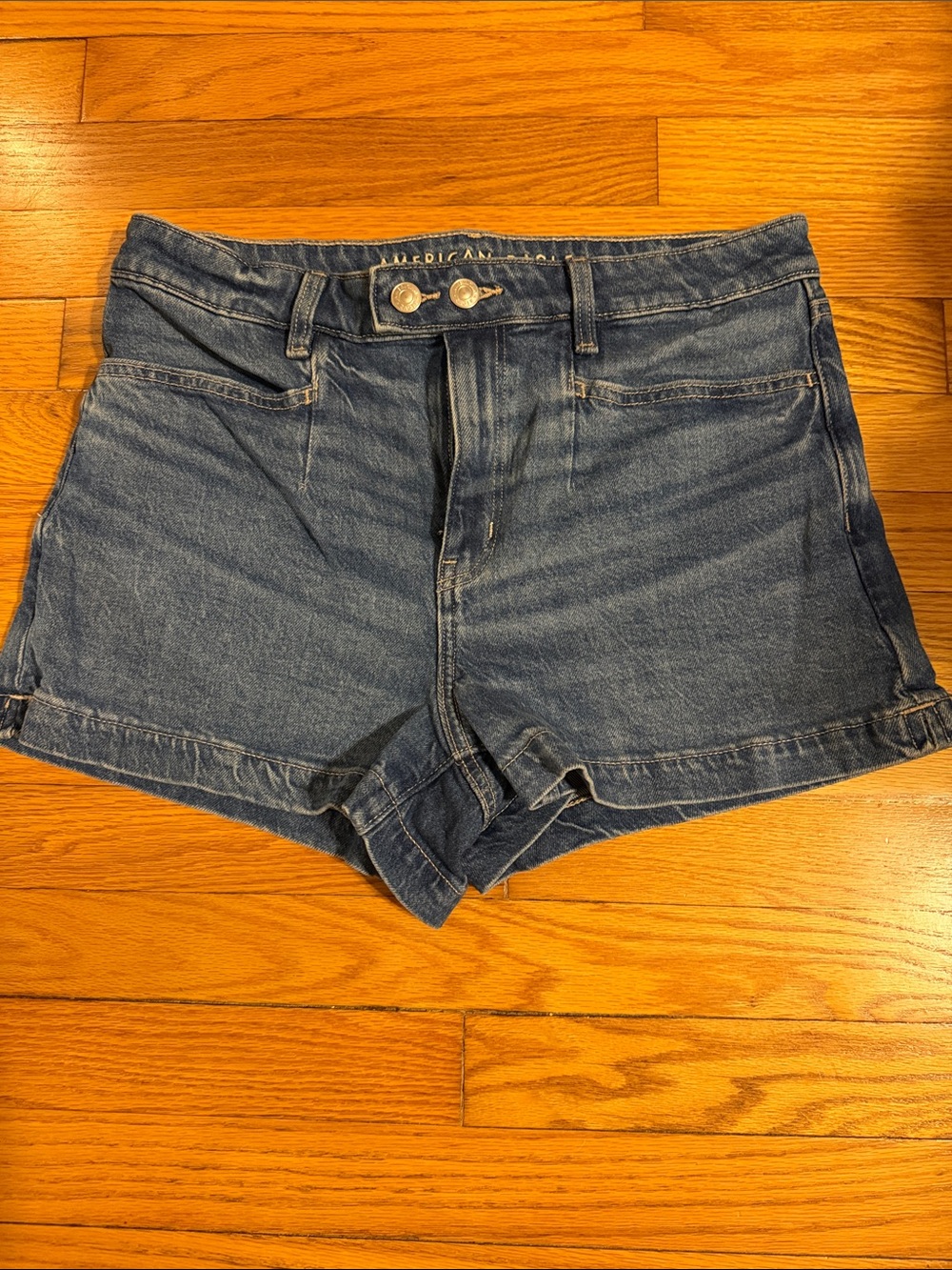 AE Mom Shorts